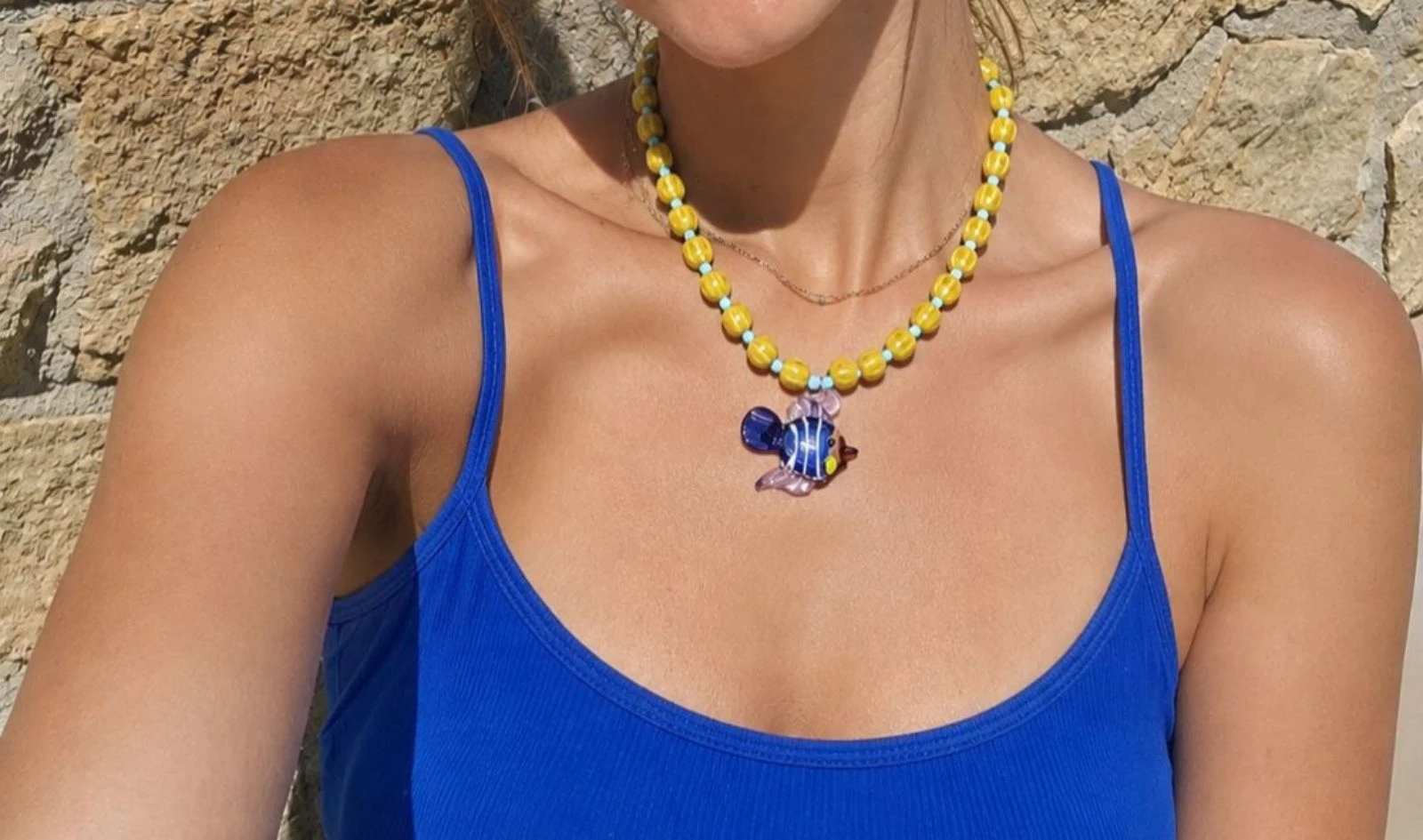 Collar con colgante de pez 🐠. Nuevo 